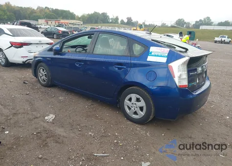 2011 Toyota Prius Three z USA, uszkodzony, nr VIN JTDKN3DU8B1422118